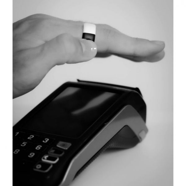 Smart RFID ring with multiple functions that issuitable for e-pays
