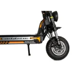 electric scooter with 4-piston hydraulic brakes