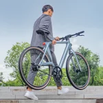 extremely lightweight and versatile electric bike
